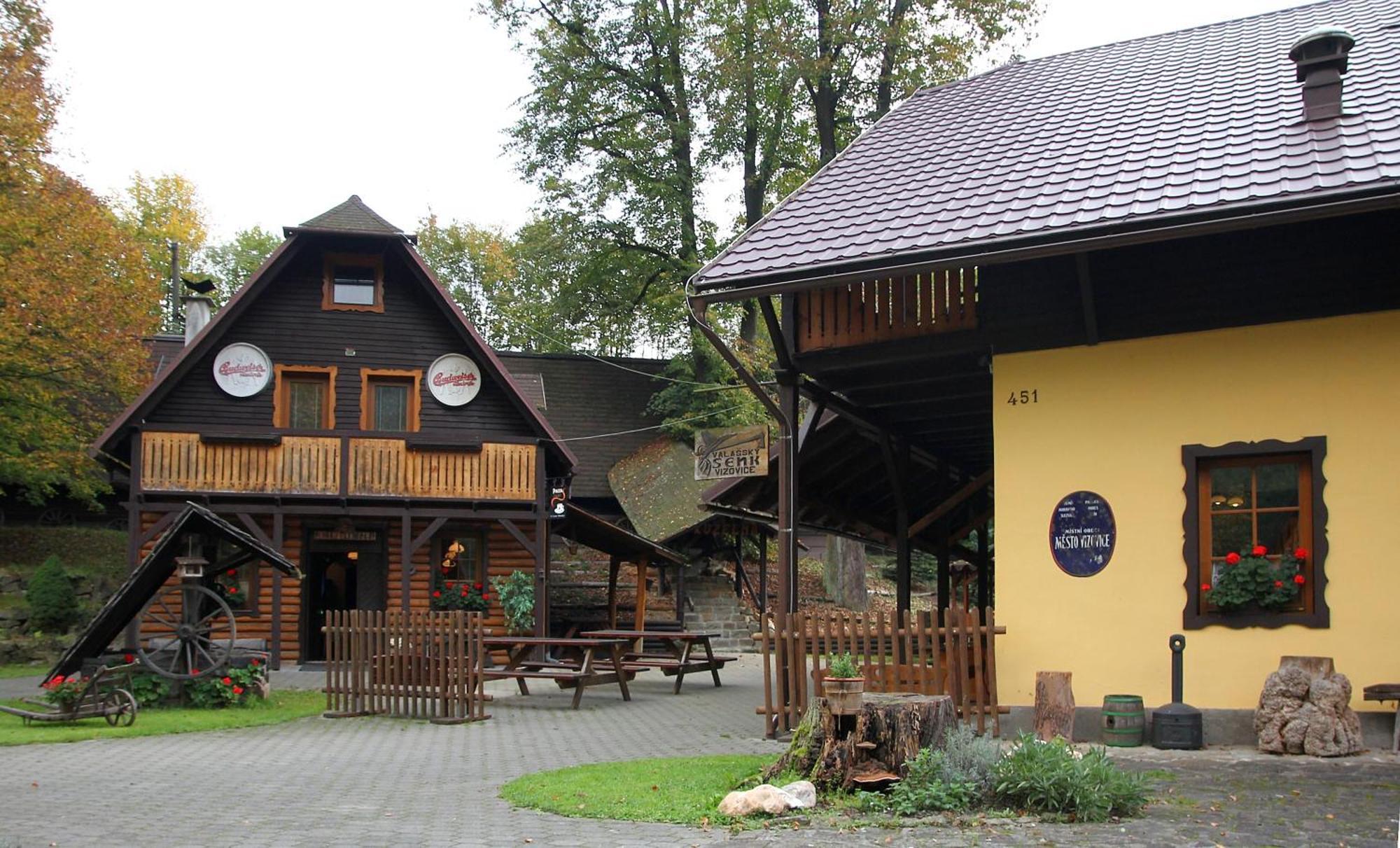 Valassky Senk Hotel วิโววิตเซ ภายนอก รูปภาพ